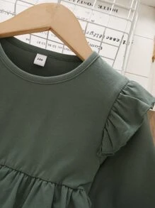 SHEIN Camiseta con fruncido unicolor con pantalones con estampado floral - Verde - Ver 4