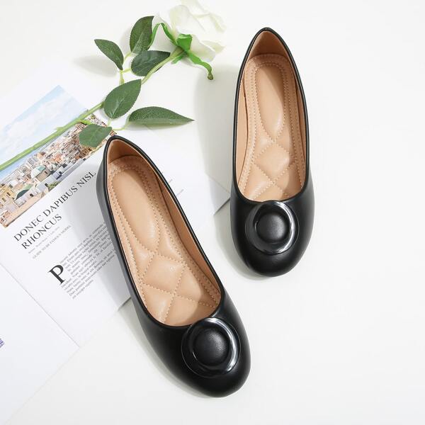 

Minimalist Round Tie Court Wedges, Black