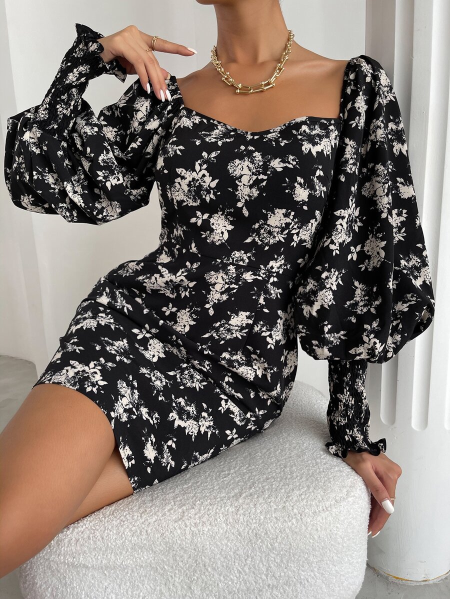 印花雞心領口燈籠袖緊身連衣裙