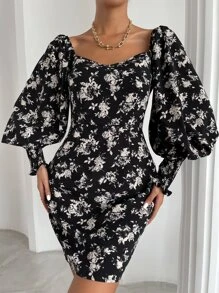 印花雞心領口燈籠袖緊身連衣裙