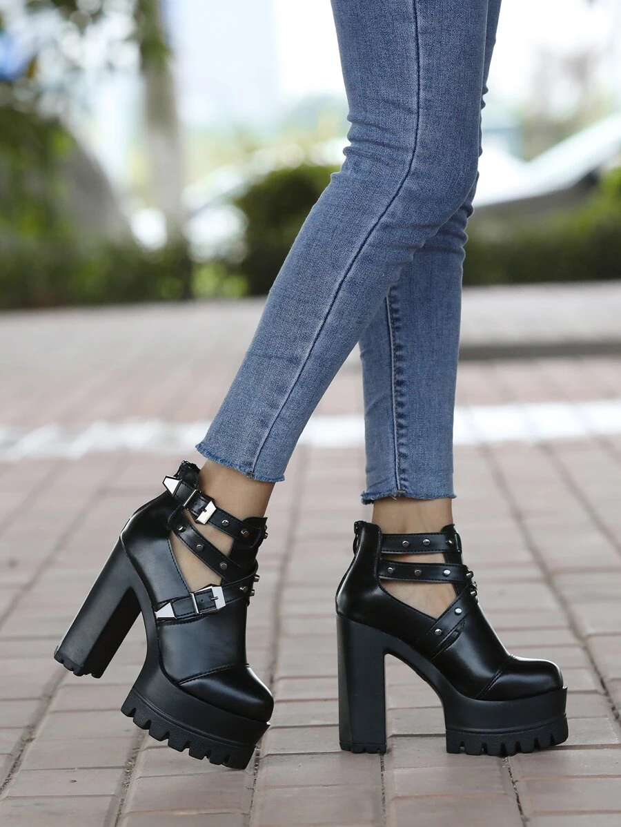 Studded Buckle Detail Flatform Boots - Black - View 1