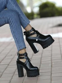 Studded Buckle Detail Flatform Boots - Black - View 4