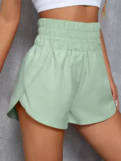 Спортивные шорты с запахом