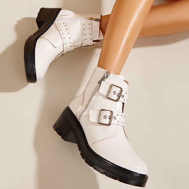 

Buckle Decor Side Zipper Boots, White