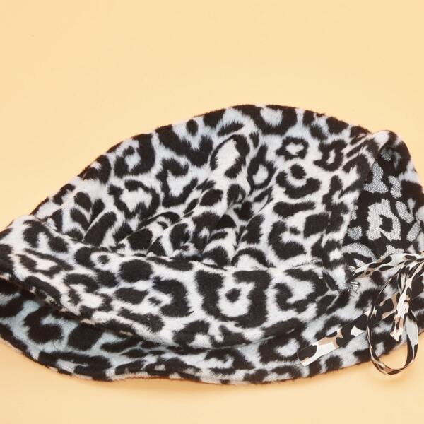 

Leopard Print Hat, Black and white