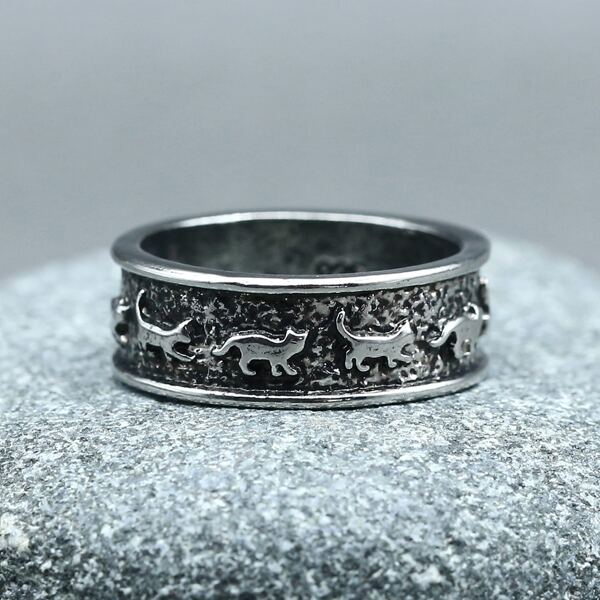 

Cat Engraved Ring, Antique silver