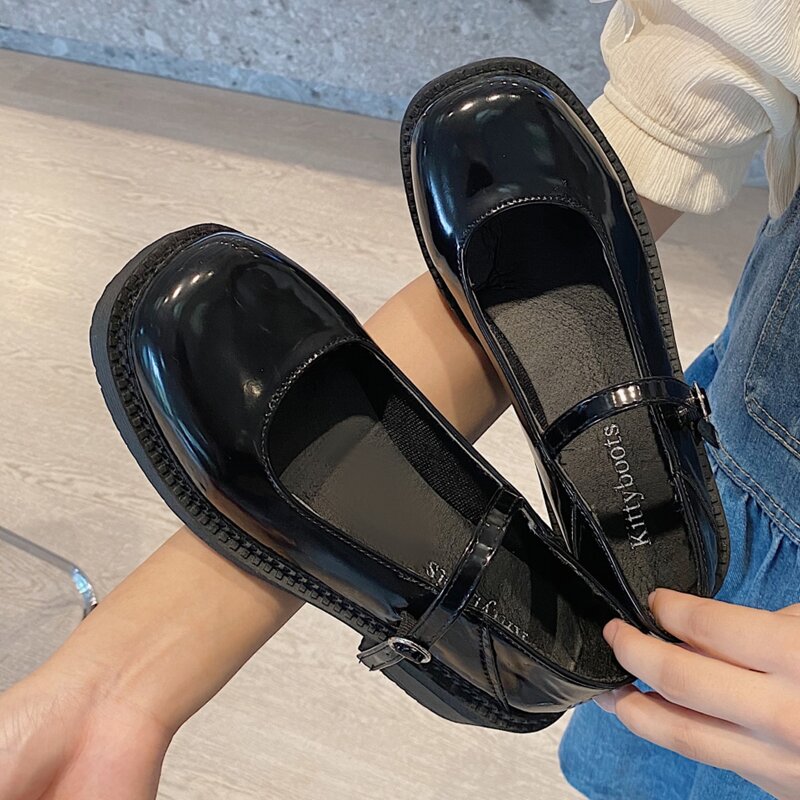 

Minimalist Flatform Mary Janes, Black