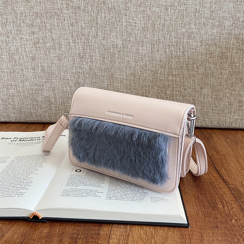 

Flap Crossbody Bag, Baby pink
