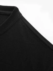 Manfinity 男士日文圖案和幾何印花T恤 - 黑色 - 查看 4