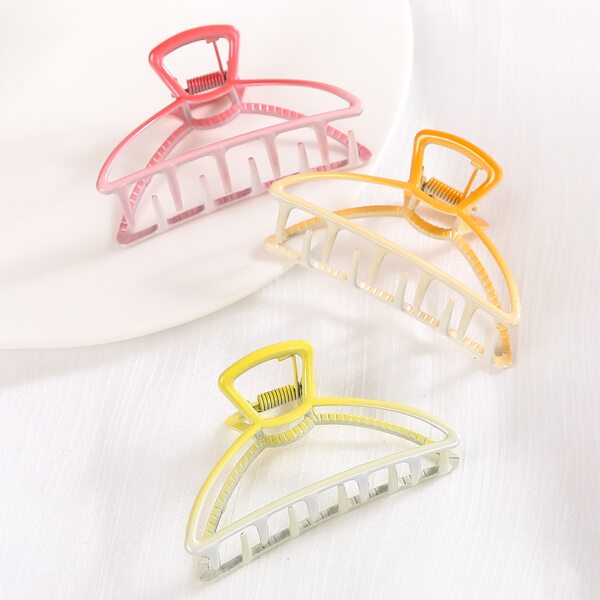 

3pcs Simple Hair Claw, Multicolor