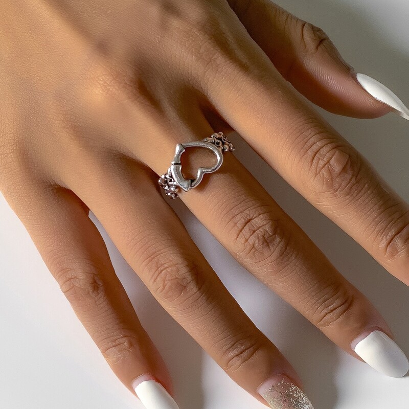 

Heart Decor Ring, Antique silver