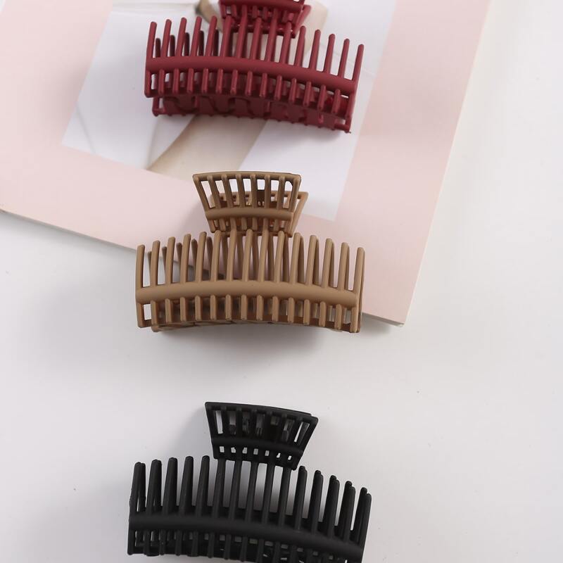 

3pcs Solid Hair Claw, Multicolor
