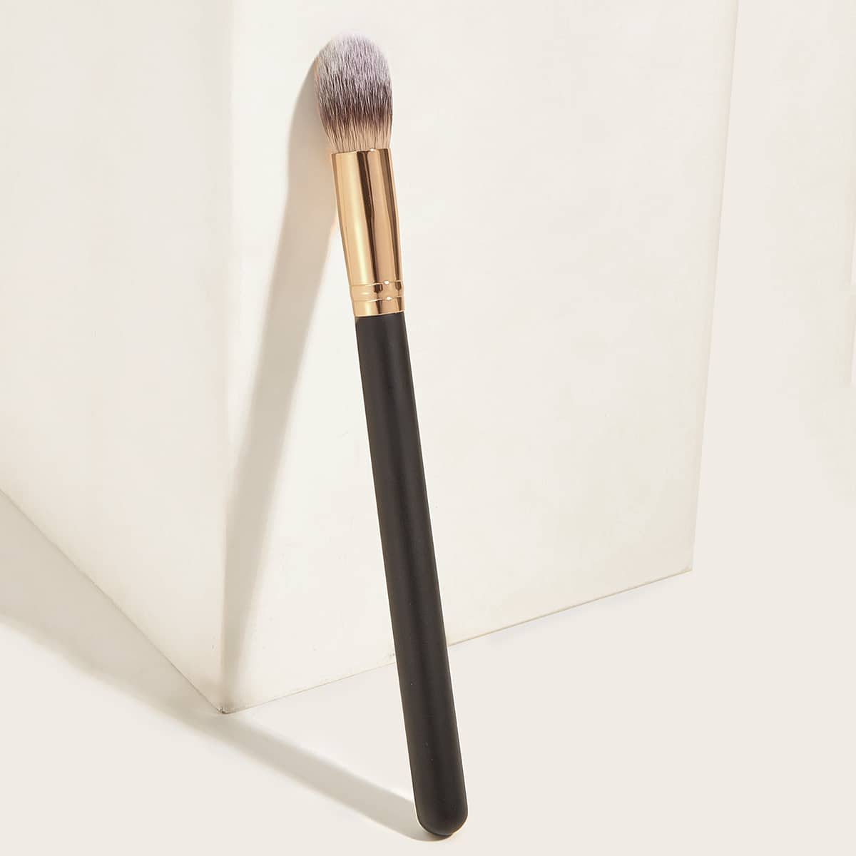 

1pc Highlighter Brush, Black