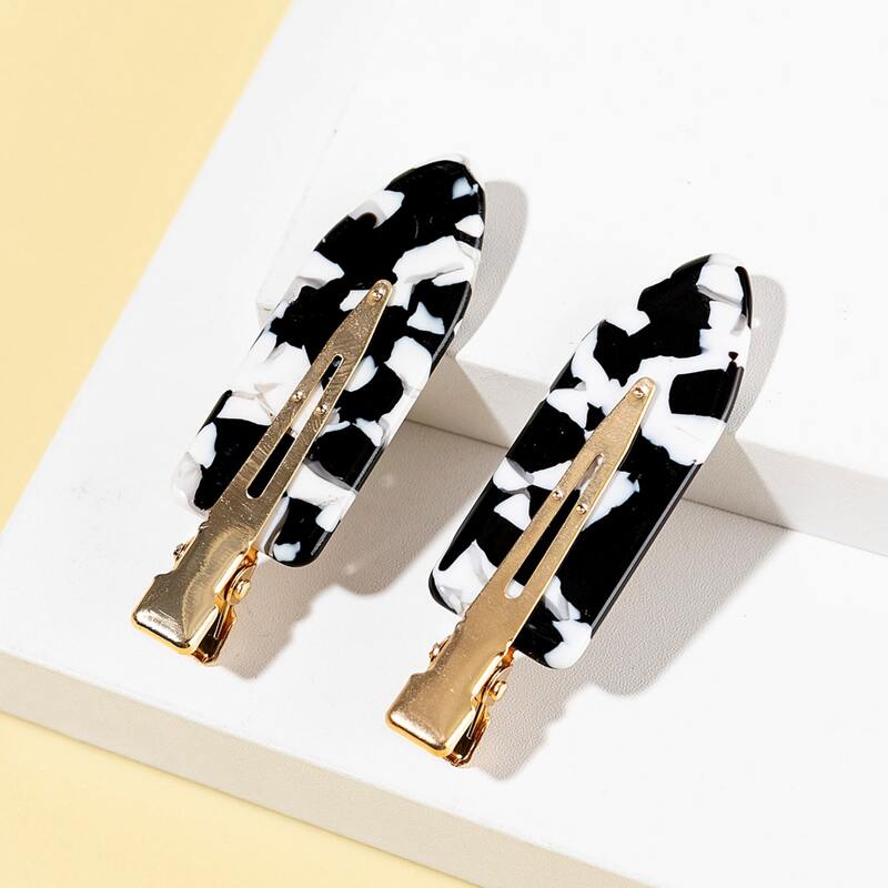 

2pcs Simple Hair Clip, Multicolor