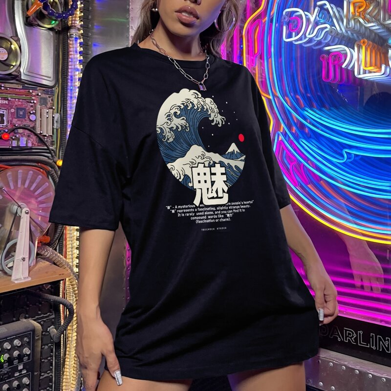 

Letter Wave Graphic Oversized Tee, Black
