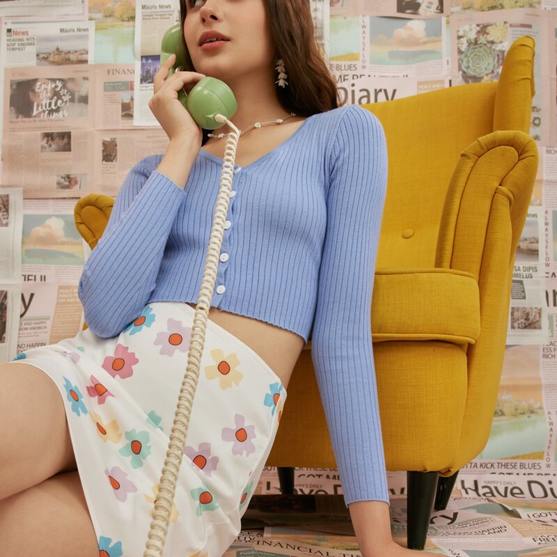 

Button Front Rib-knit Crop Cardigan, Baby blue