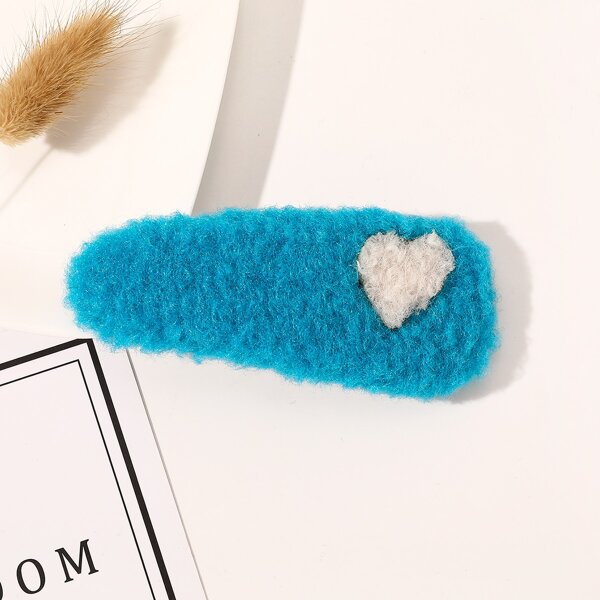 

Heart Detail Fuzzy Hair Clip, Blue