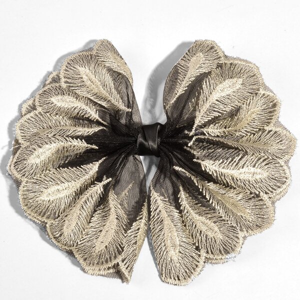 

Embroidery Mesh Hair Clip, Multicolor