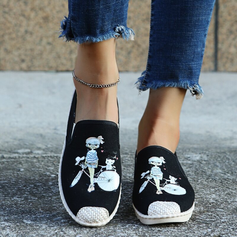 

Cartoon Graphic Slip On Flats, Black