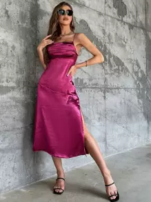 Aveloria 緞面高衩吊帶洋裝