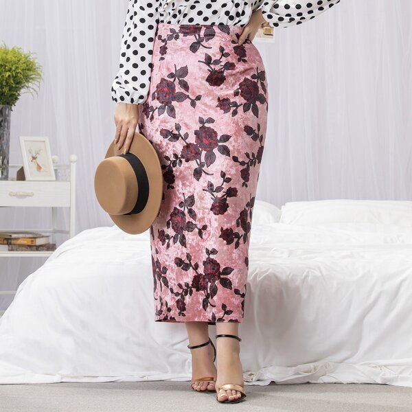

Plus Floral Print Velvet Skirt, Pink