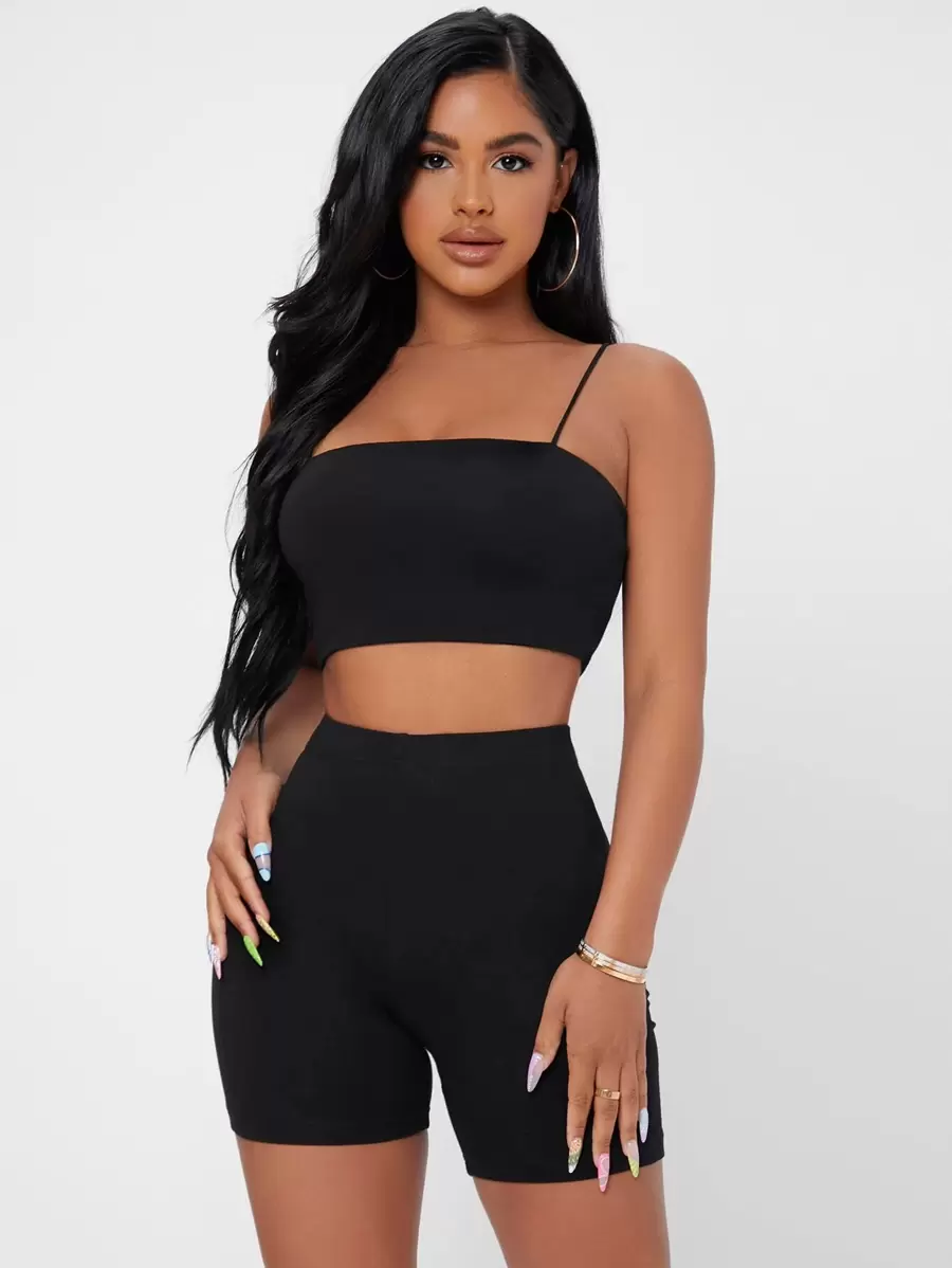 SHEIN PETITE 素色吊帶短上衣和騎行褲套裝 - 黑色 - 查看 1