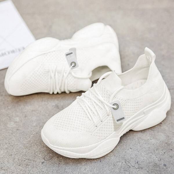 

Men Minimalist Lace Up Front Sneakers, White