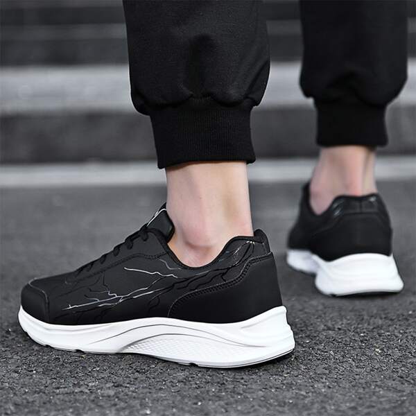 

Men Minimalist Graphic Lace-up Front Running Shoes, Black