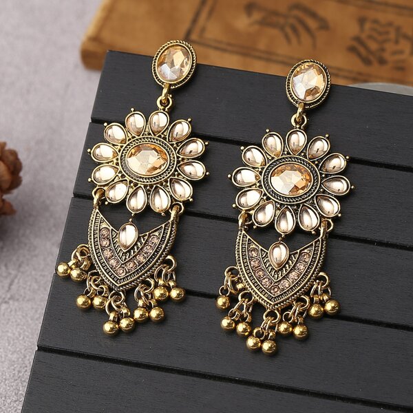 

Rhinestone Decor Drop Earrings, Gold