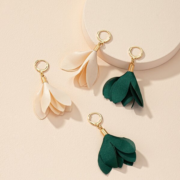

2pairs Fabric Petal Drop Earrings, Multicolor