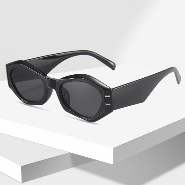 

Irregular Frame Sunglasses