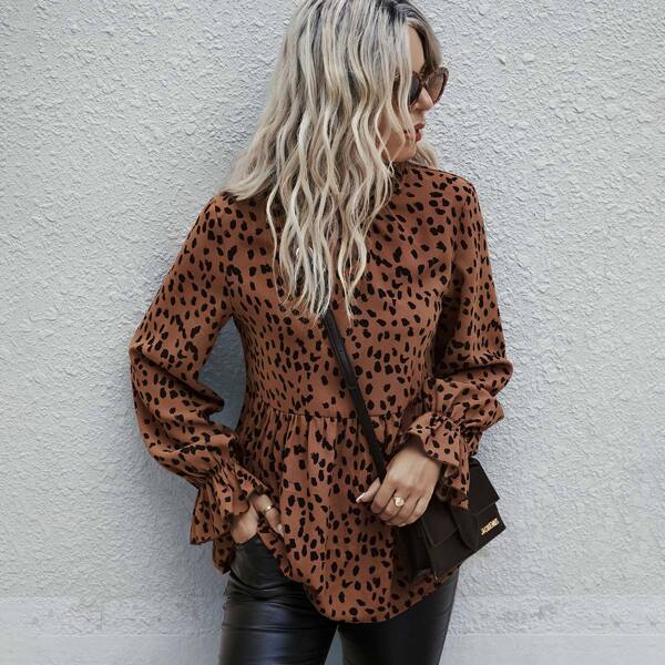 

Allover Print Ruffle Hem Blouse, Rust brown