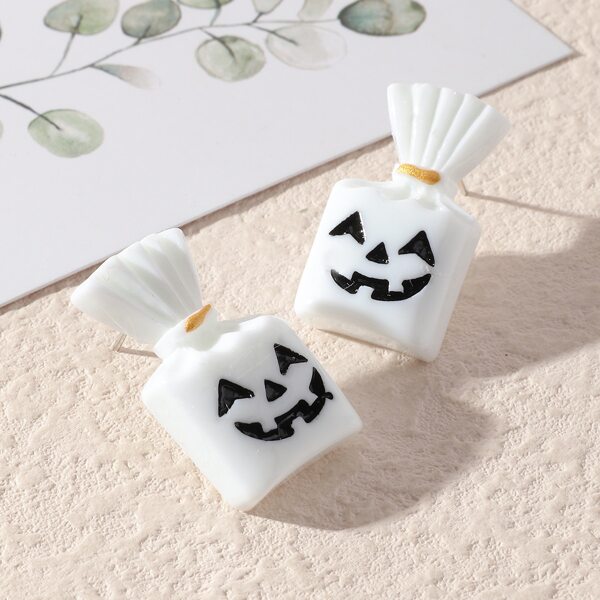 

Girls Halloween Candy Stud Earrings, Black and white