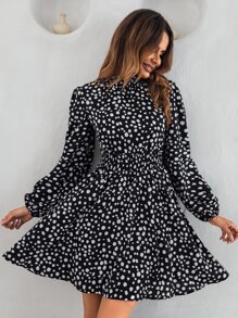 SHEIN LUNE 滿版圖案腰部打褶連衣裙 - 黑與白 - 查看 5