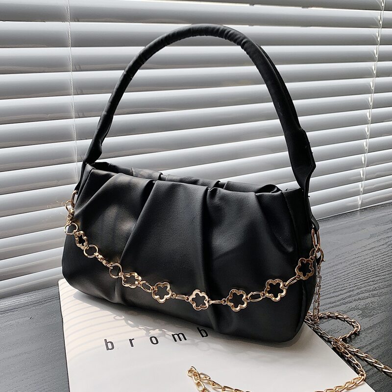 

Chain Decor Ruched Bag, Black