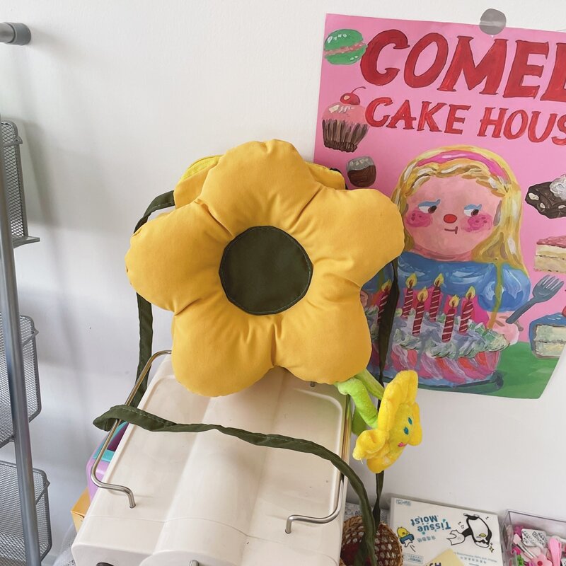 

Flower Crossbody Bag, Yellow