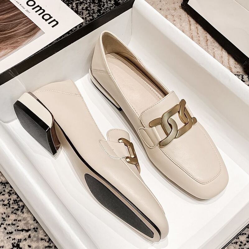 

Chain Decor Flat Loafers, White