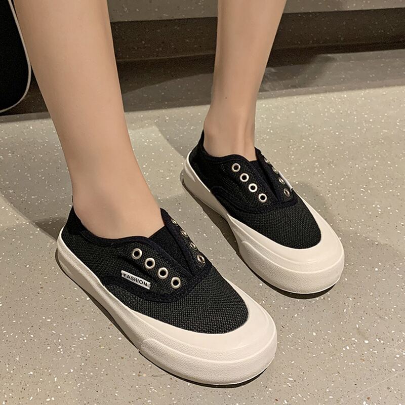 

Minimalist Slip On Canvas Flats, Black