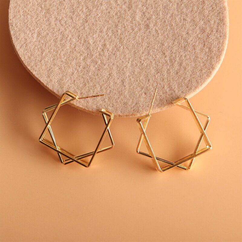 

Geo Design Hoop Earrings, Gold