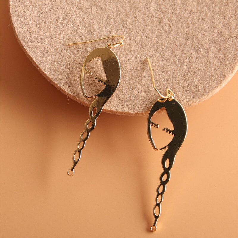 

Figure Drop Earrings, Gold