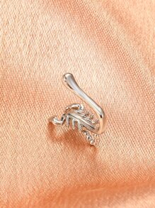 1入創意蝎子造型鼻夾，時尚假穿孔飾品，適合女性日常佩戴 - 銀色 - 查看 2