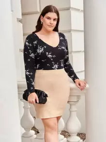 SHEIN Plus High Waist Slit Hem Bodycon Skirt