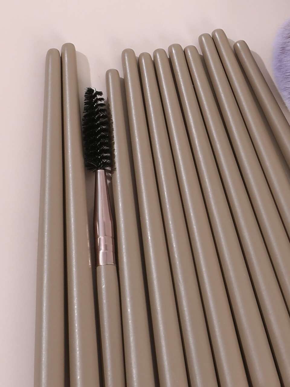 18pcs Makeup Brush Sets Premium Synthetic Hair Eyeshadow Blending Brush Sets Cosmetics Tools For Face And Eyes,Brush Set,Makeup Brush Kit,Make Up Brush Set,Make Up Set Complete,Makeup Brush Set,Complete Makeup Kit,Brush Kit,Brushes Makeup Set,Makeup Gift Set,Set