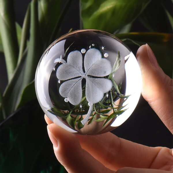 

Leaf Design Crystal Ball Art Decoration, Multicolor
