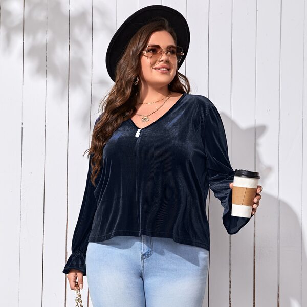 

Plus Flounce Sleeve Fake Button Velvet Tee, Navy blue