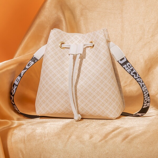 

Geometric Pattern Drawstring Bucket Bag, White