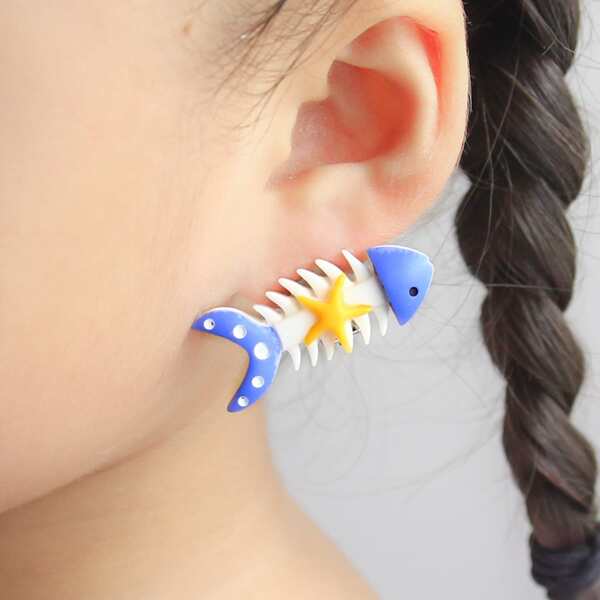 

2pcs Toddler Girls Fish Bone Decor Ear Cuff, Multicolor