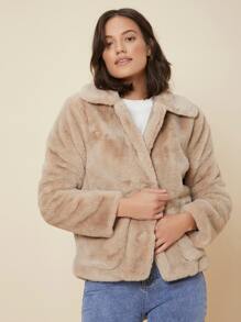 MOTF PREMIUM 毛茸茸外套 - 卡其色 - 查看 1