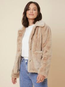 MOTF PREMIUM 毛茸茸外套 - 卡其色 - 查看 4