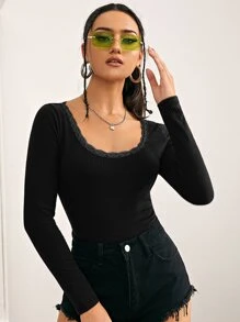 SHEIN Privé Camiseta ribete con encaje de cuello scoop - Negro - Ver 1